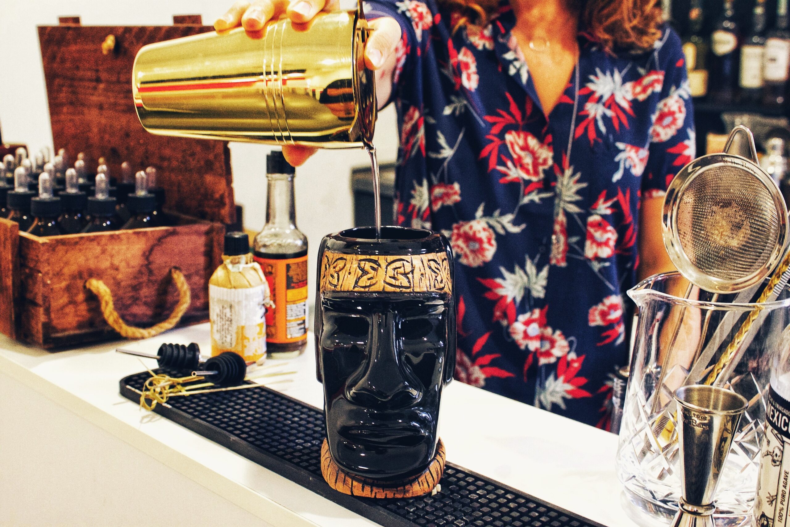 Tiki Mug Moai Black