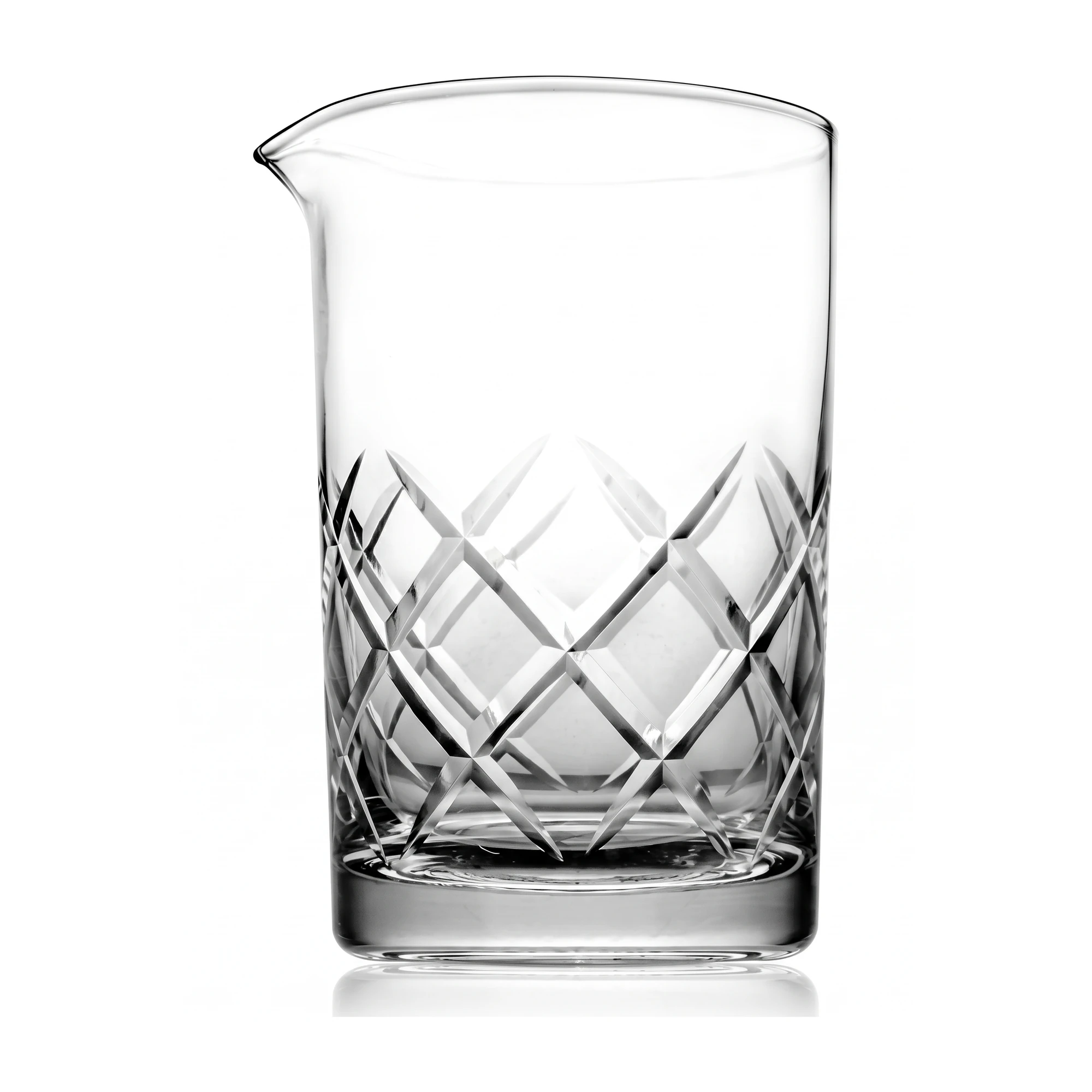 Mixing glass Shinto 70cl Lumian con taglio a diamante, su fondo bianco
