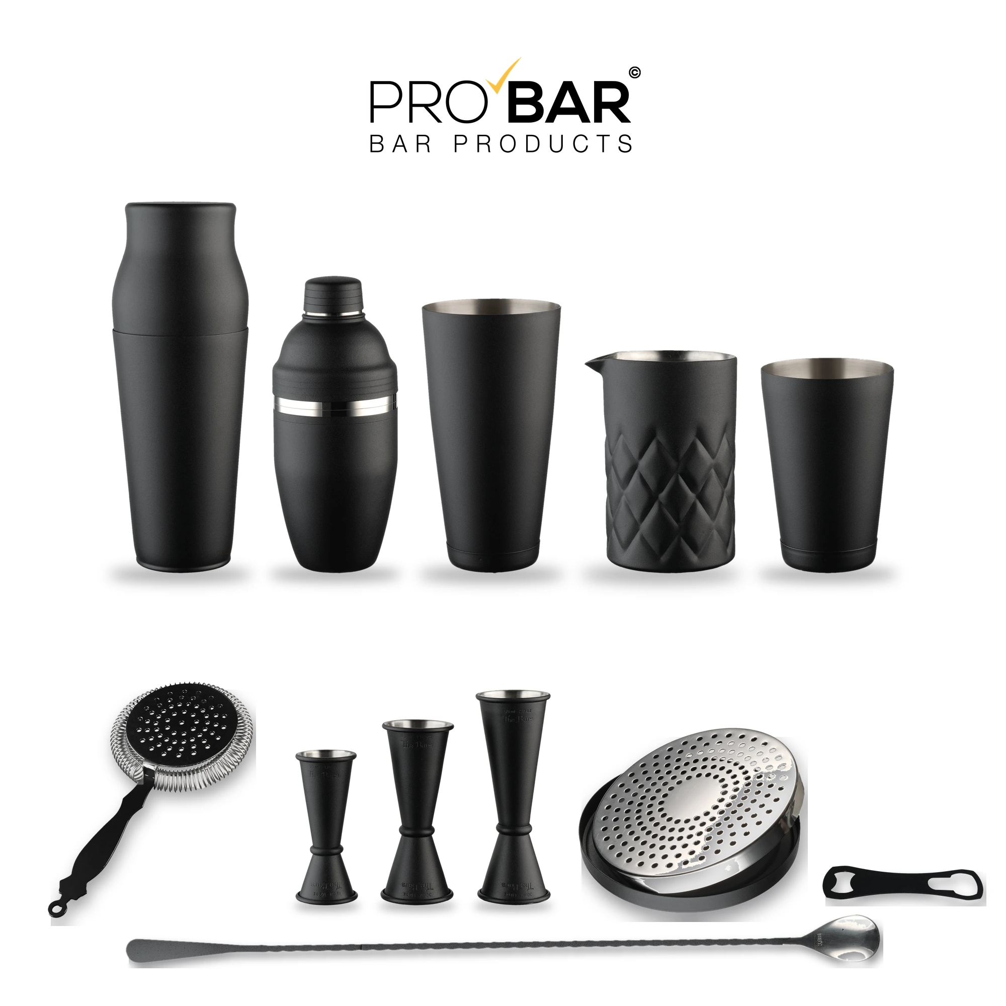 kit cocktail Nero Opaco The Bars: i 12 pezzi sul piano di lavoro