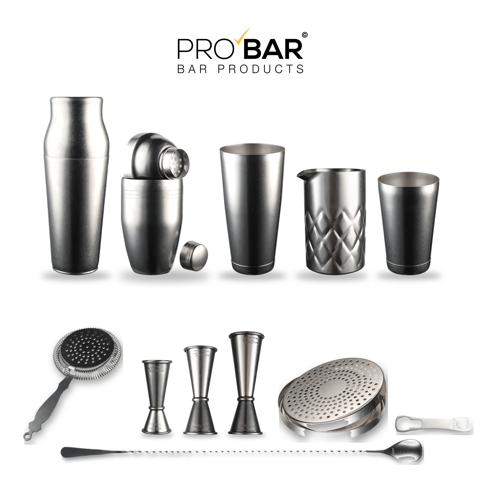 set barman Vintage The Bars: i 12 pezzi sul piano di lavoro
